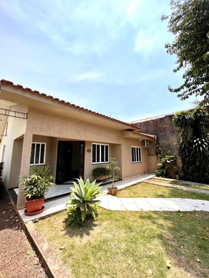 Casa Aconchegante No Centro De Foz Do Iguacu Villa Exteriör bild